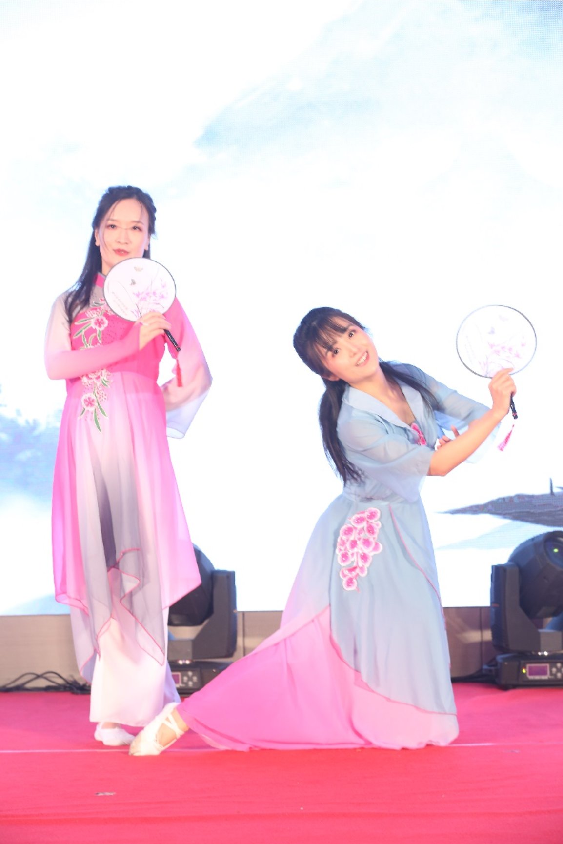 C:\赵明威\研究生学业\联合会宣传部\年会\摄影和录像\MBA教育网\北科MBA2020年会图片\0K7A9252.JPG